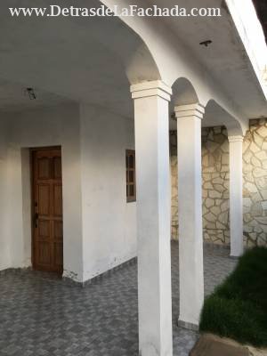 Calle pasaje B #7835 entre K y Lindero