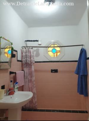 A 3 cuadras de 124 y 35