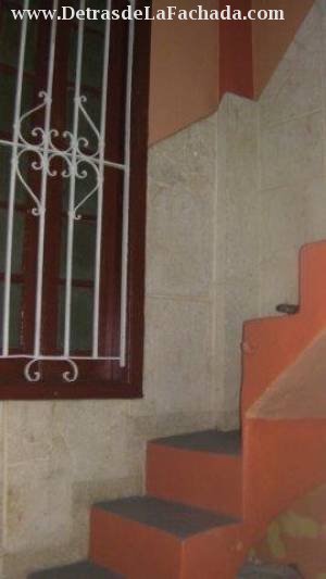 Stairs to the 4th quarter of the House