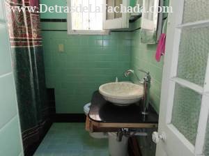 A 1 cuadra de g y de 23