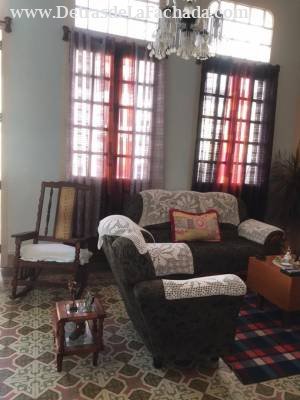 Amistad/ Trocadero y Bernal