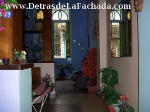 Neptuno 1169 e/ Infanta y Basarrate