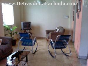 Calle Central #542 entre el Callejon de los Padres y Belot