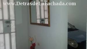 Hall por donde se accede del garaje