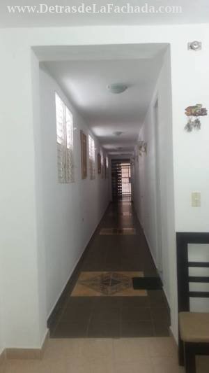 Vista desde el comedor a la sala