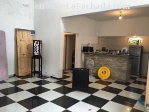 Vista de sala desde la puerta