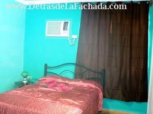 Ave. 233 No. 21038, e/ 235 y 216, Fontanar