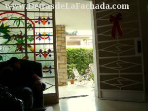 Parque 502, esquina a Patrocinio. Mónaco