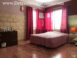 Calle Quebec entre Guatemala y Montevideo