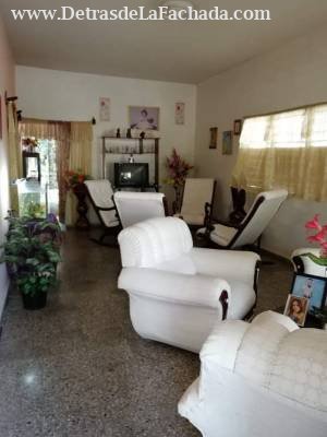 Calle 3. No. 3 entre línea y 2 Santa Lucia, C. P. 77600