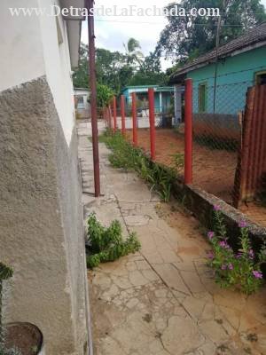 Calle 3. No. 3 entre línea y 2 Santa Lucia, C. P. 77600