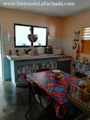 Calle 3. No. 3 entre línea y 2 Santa Lucia, C. P. 77600