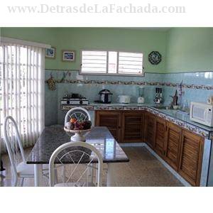 calle compostela final .No 5505 A altos