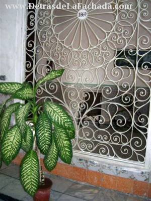 Calle Laborde nº321 Esquina Aranguren y Jérez