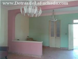 Calle Maruli no. 27419 entre San Vicente y San Carlos