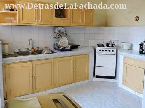 Calle Medio entre Dos de Mayo y America