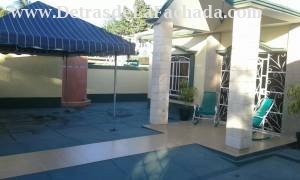 Fachada con Carpoch y ducha de playa