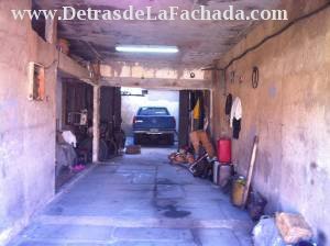 Garaje+patio at the bottom where is located the tr