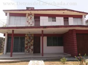 Calle 129 #21212 e/ 212 y 214