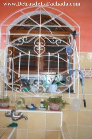 Laundry room (terrace)