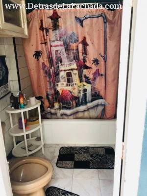 Calle Gerardo Medina #104 altos e/calle Juan Gualberto Gómez y Adela Azcuy. Pinar Del Río