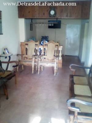 Calle 10 entre c y lindero