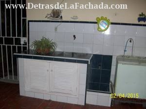 Terrace with laundry and access to side aisle