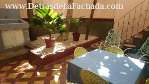 Calle Isidoro Armentero # 22 Entre Antonio Maceo y Frank País