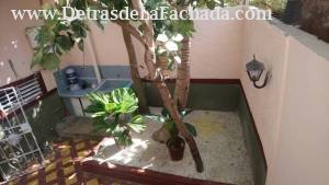 Calle Isidoro Armentero # 22 Entre Antonio Maceo y Frank País