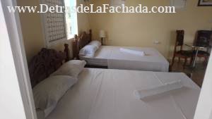 Calle Isidoro Armentero # 22 Entre Antonio Maceo y Frank País