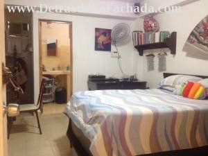 Uno de los cuartos, como ve muy amplio y con bano