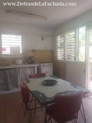 Santa Rosa No 262 e/ Mejorana y Padre Pico