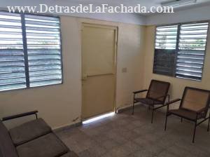 Calle B entre 5 y 6. Reparto agüero. A dos cuadras de la barca de oro.