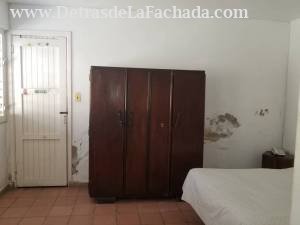 Santa Rosa No 262 e/ Mejorana y Padre Pico