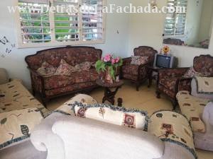 Calle 12 # 203 e/. 7 y 9