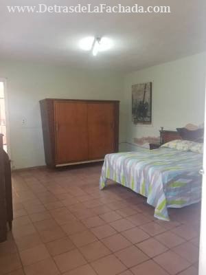 Santa Rosa No 262 e/ Mejorana y Padre Pico