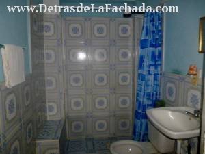 Baño intercalado en primera planta