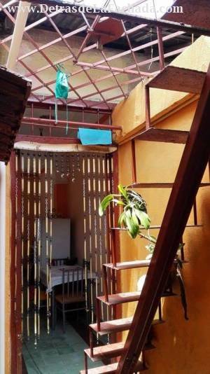 calle blanca numero 160 entre 1ra y 2da  portuondo