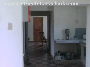 Cocina comedor amplia que incluye sala de estar
