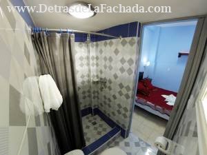 Colòn 225 entre E.P.Morales y Serafìn Garcìa.