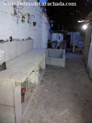 Brito # 63 entre Cespedes y Salvador Herrera.