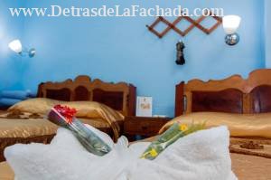 Colòn 225 entre E.P.Morales y Serafìn Garcìa.