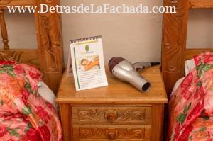 Colòn 225 entre E.P.Morales y Serafìn Garcìa.