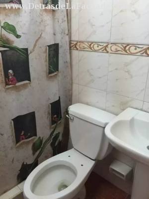 Calle 2da. No.64 entre Nazareno y Pastora.