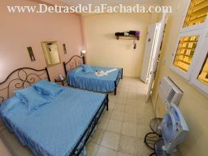 Colòn 225 entre E.P.Morales y Serafìn Garcìa.