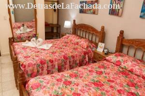 Colòn 225 entre E.P.Morales y Serafìn Garcìa.