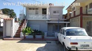 Calle Cornelio Porro #172 reparto Garrido