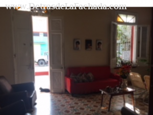 Camilo Cienfuegos 37 e/ P. Gomez y C. Acebo frente a Fabrica de cigarros