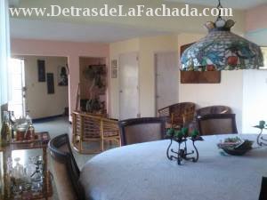 Cerca del cine Acapulco