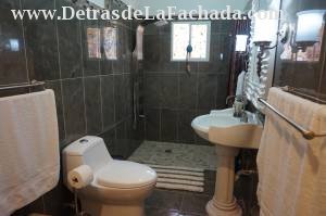 CALLE 2da # 104 ESQ. B